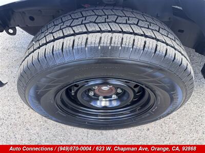 2000 Toyota Tundra   - Photo 23 - Orange, CA 92868