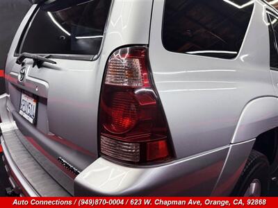 2004 Toyota 4Runner SR5   - Photo 27 - Orange, CA 92868
