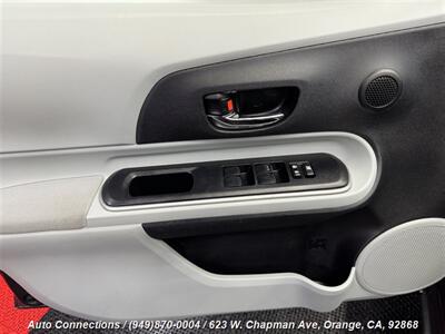 2014 Toyota Prius c Three   - Photo 21 - Orange, CA 92868