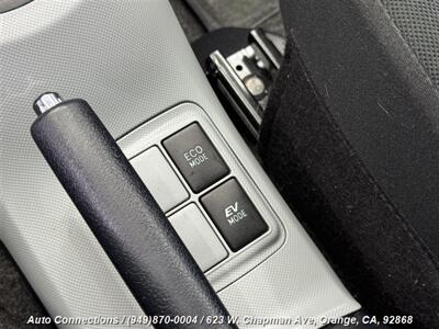 2014 Toyota Prius c Three   - Photo 15 - Orange, CA 92868