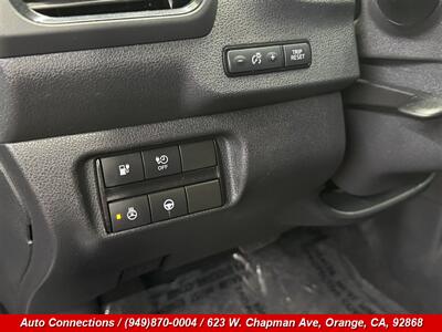 2018 Nissan LEAF SV   - Photo 24 - Orange, CA 92868