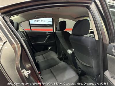 2010 Mazda Mazda3 i Sport   - Photo 8 - Orange, CA 92868