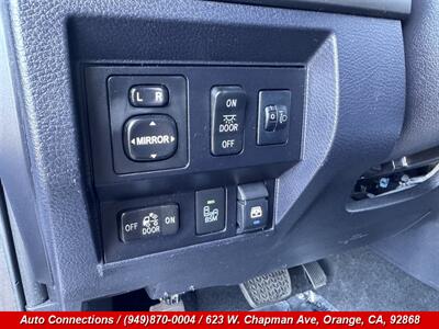 2017 Toyota Tundra SR5   - Photo 21 - Orange, CA 92868