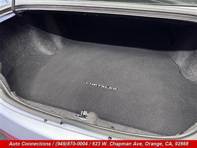 2013 Chrysler 200 Limited   - Photo 21 - Orange, CA 92868