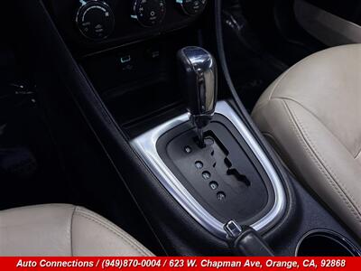 2013 Chrysler 200 Limited   - Photo 14 - Orange, CA 92868