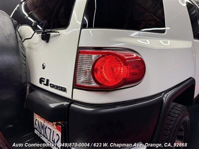 2010 Toyota FJ Cruiser   - Photo 25 - Orange, CA 92868