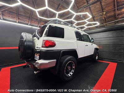 2010 Toyota FJ Cruiser   - Photo 3 - Orange, CA 92868