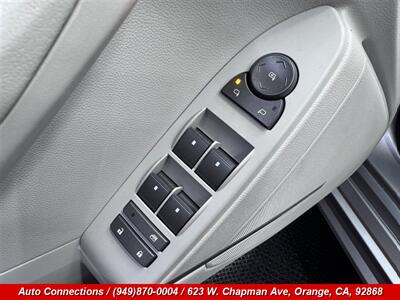 2010 Cadillac CTS 3.0L   - Photo 23 - Orange, CA 92868
