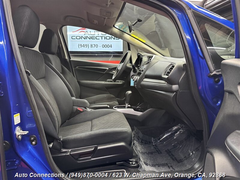 2015 Honda Fit LX photo 6
