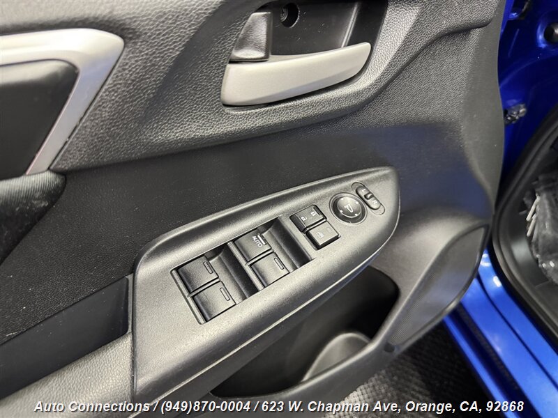 2015 Honda Fit LX photo 18