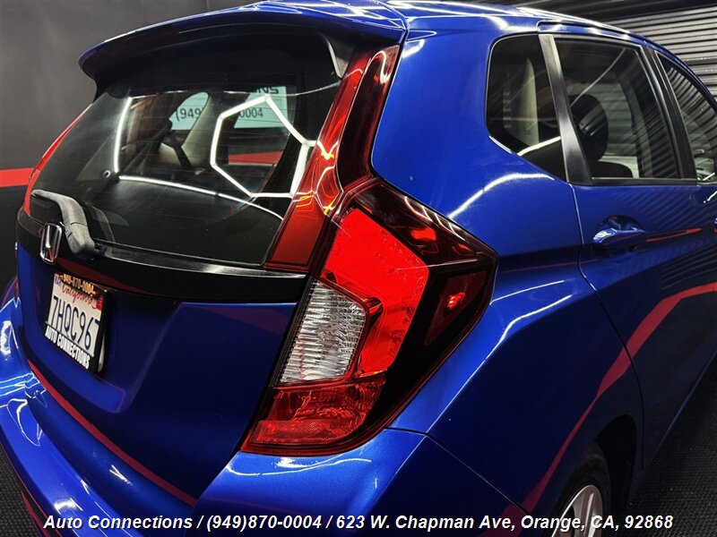 2015 Honda Fit LX photo 23