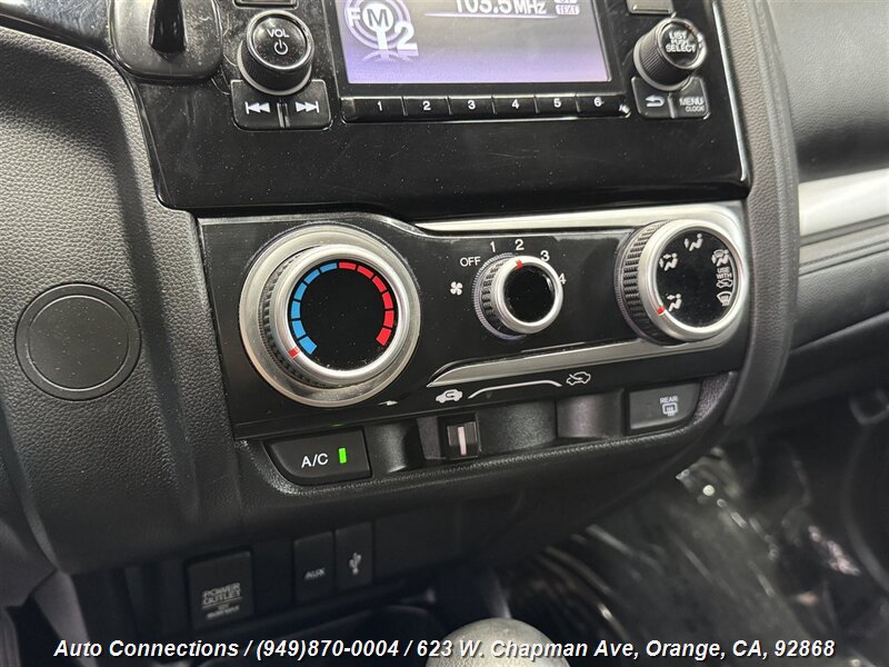 2015 Honda Fit LX photo 13