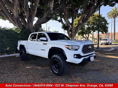 2017 Toyota Tacoma TRD Off-Road   - Photo 1 - Orange, CA 92868