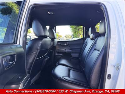 2017 Toyota Tacoma TRD Off-Road   - Photo 9 - Orange, CA 92868