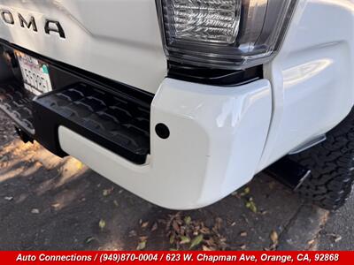 2017 Toyota Tacoma TRD Off-Road   - Photo 32 - Orange, CA 92868