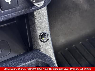 2017 Toyota Tacoma TRD Off-Road   - Photo 16 - Orange, CA 92868