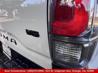 2017 Toyota Tacoma TRD Off-Road   - Photo 31 - Orange, CA 92868