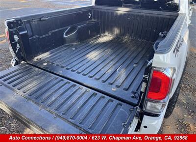 2017 Toyota Tacoma TRD Off-Road   - Photo 26 - Orange, CA 92868