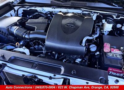 2017 Toyota Tacoma TRD Off-Road   - Photo 27 - Orange, CA 92868