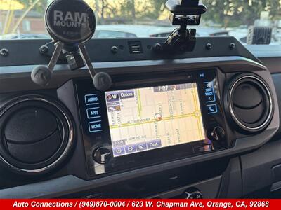 2017 Toyota Tacoma TRD Off-Road   - Photo 17 - Orange, CA 92868