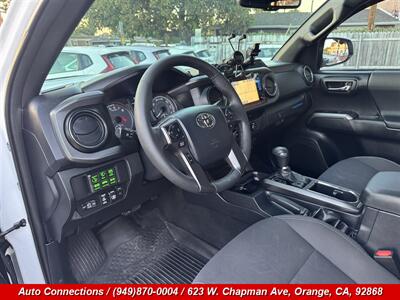 2017 Toyota Tacoma TRD Off-Road   - Photo 11 - Orange, CA 92868