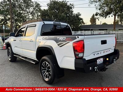 2017 Toyota Tacoma TRD Off-Road   - Photo 4 - Orange, CA 92868