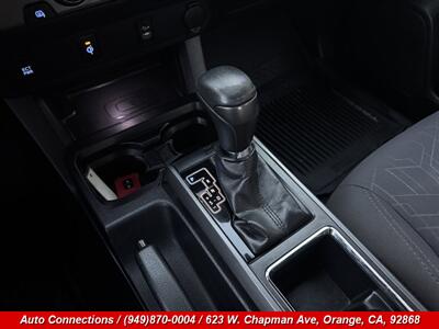 2017 Toyota Tacoma TRD Off-Road   - Photo 14 - Orange, CA 92868
