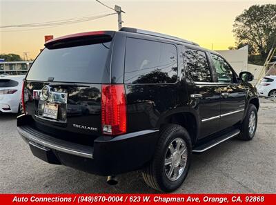 2009 Cadillac Escalade   - Photo 3 - Orange, CA 92868
