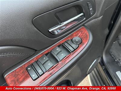 2009 Cadillac Escalade   - Photo 18 - Orange, CA 92868