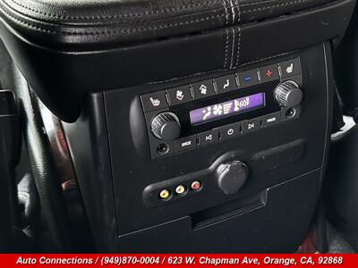 2009 Cadillac Escalade   - Photo 19 - Orange, CA 92868