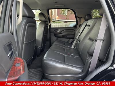 2009 Cadillac Escalade   - Photo 9 - Orange, CA 92868