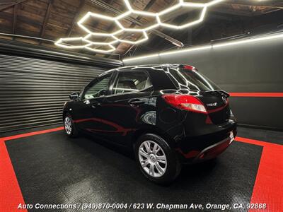 2011 Mazda Mazda2 Sport - Photo 4 - Orange, CA 92868