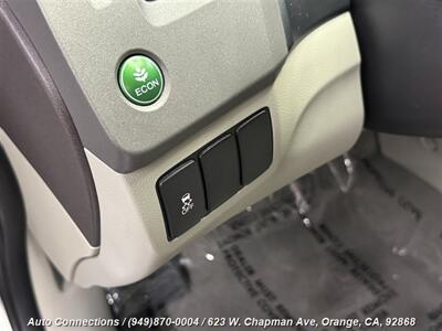2012 Honda Civic Hybrid   - Photo 17 - Orange, CA 92868