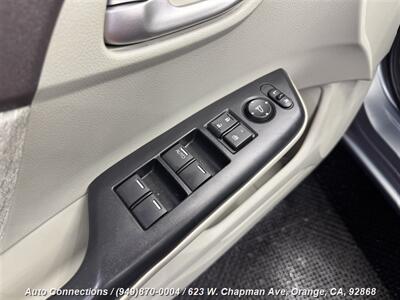 2012 Honda Civic Hybrid   - Photo 19 - Orange, CA 92868
