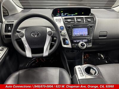 2014 Toyota Prius v Five - Photo 10 - Orange, CA 92868