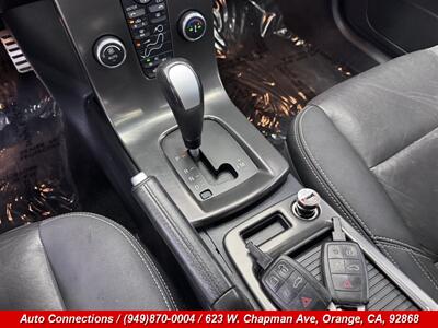 2013 Volvo C30 T5 R-Design - Photo 14 - Orange, CA 92868
