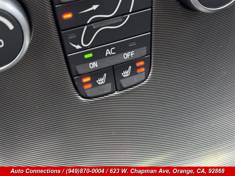 2013 Volvo C30 T5 R-Design - Photo 16 - Orange, CA 92868