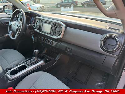 2016 Toyota Tacoma SR5 V6   - Photo 10 - Orange, CA 92868