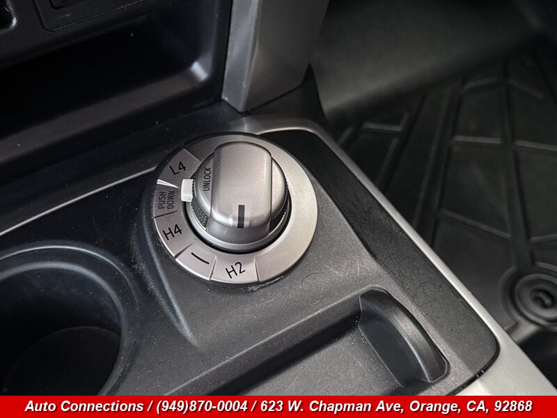 2017 Toyota 4Runner SR5 - Photo 15 - Orange, CA 92868