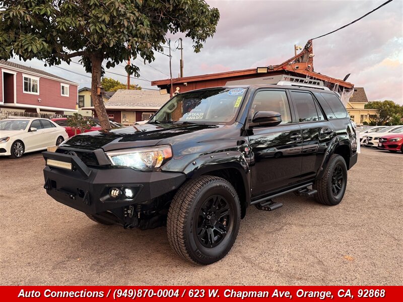 2017 Toyota 4Runner SR5 - Photo 2 - Orange, CA 92868