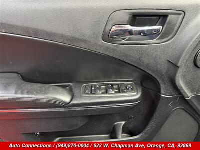 2014 Dodge Charger SXT   - Photo 18 - Orange, CA 92868