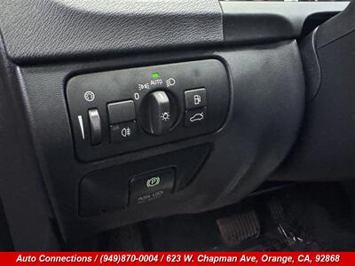 2013 Volvo S60 T5   - Photo 19 - Orange, CA 92868