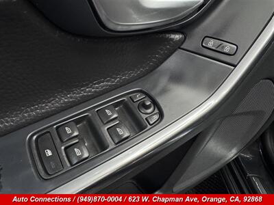 2013 Volvo S60 T5   - Photo 20 - Orange, CA 92868