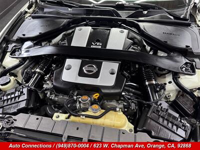 2017 Nissan 370Z   - Photo 21 - Orange, CA 92868