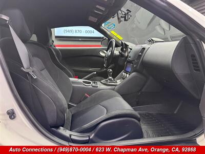 2017 Nissan 370Z   - Photo 7 - Orange, CA 92868