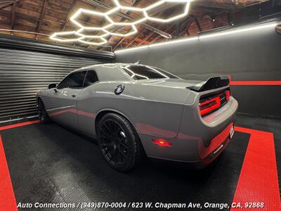 2018 Dodge Challenger R/T Shaker   - Photo 4 - Orange, CA 92868