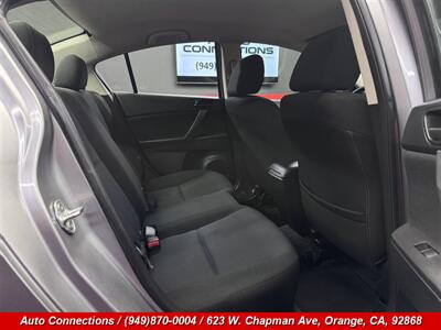 2010 Mazda Mazda3 i Touring   - Photo 8 - Orange, CA 92868