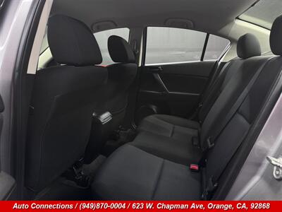 2010 Mazda Mazda3 i Touring   - Photo 9 - Orange, CA 92868