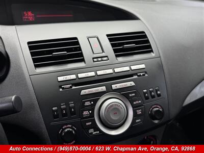 2010 Mazda Mazda3 i Touring   - Photo 16 - Orange, CA 92868