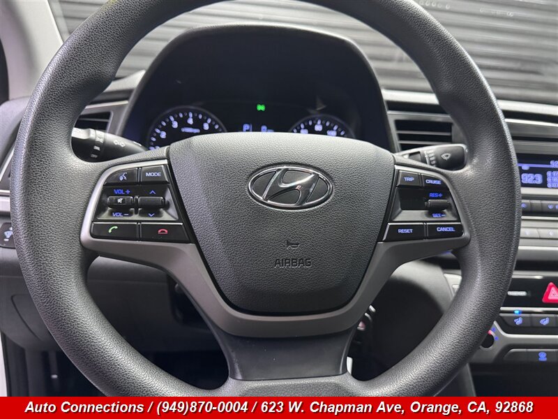 2018 Hyundai ELANTRA SE - Photo 13 - Orange, CA 92868